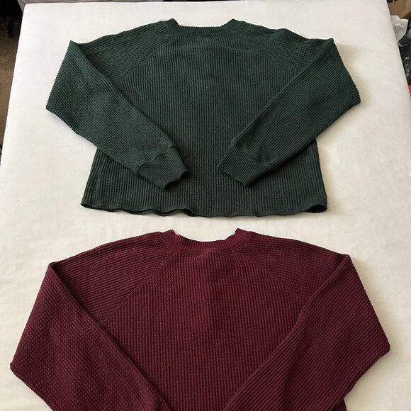 Two Old Navy Women's Waffle Knit Long Sleeve 3-Button Henley Tops Green Burg XS - Picture 8 of 11